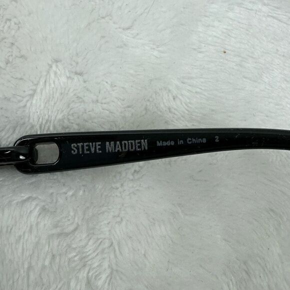 Steve Madden Women's Susana Aviator Sunglasses Silver Black Chunky Chain Side - Picture 5 of 7